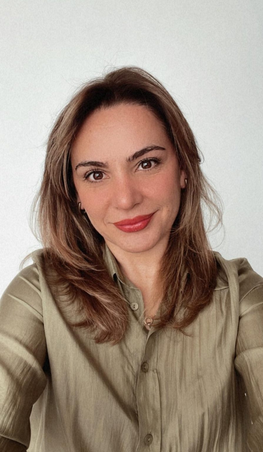 Gulcin Ergun, Finance Officer